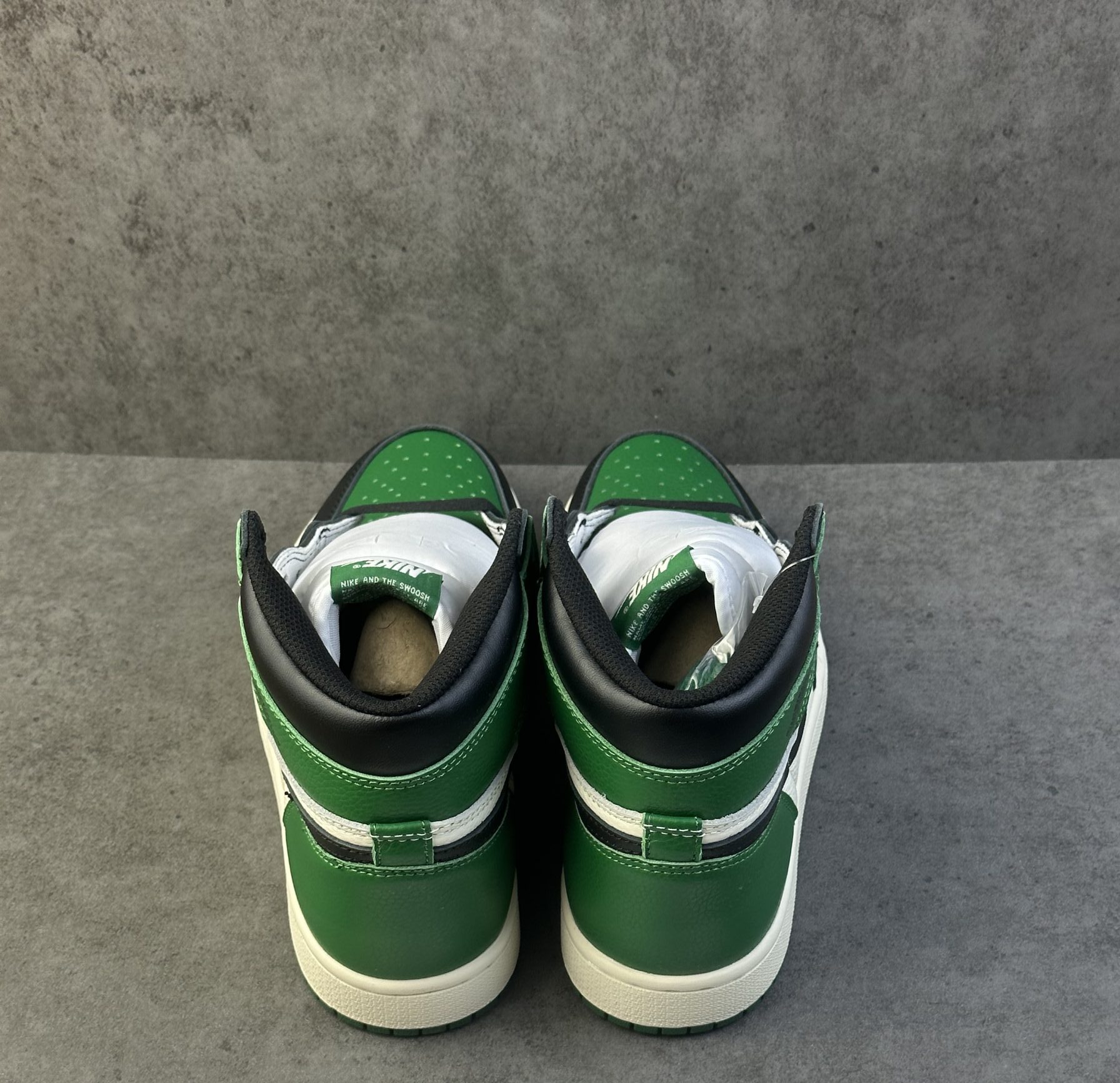 Jordan 1 Retro High Pine Green
