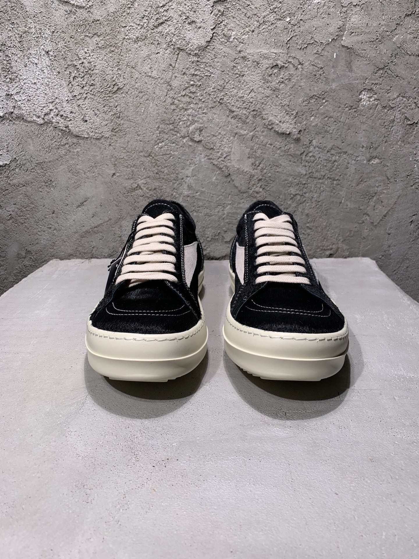 Rick Owens Lido Runway Vintage Sneaker Horsehair Black Milk RR01D3897 LHLLVS 911